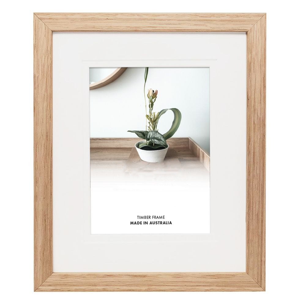 10x12” Oak timber frame with matboard to suit 6x8” photo